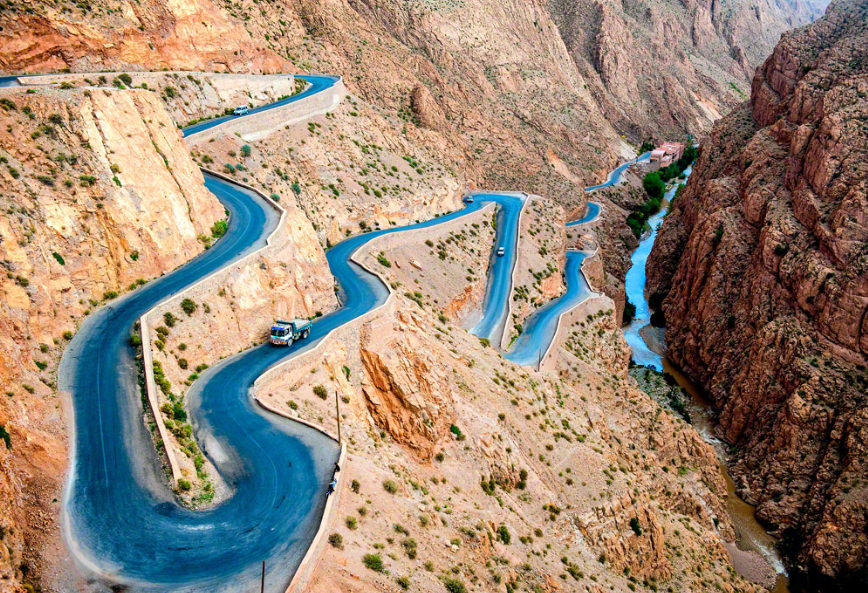 Day 1 : MARRAKECH - OUARZAZATE- DADES VALLEY